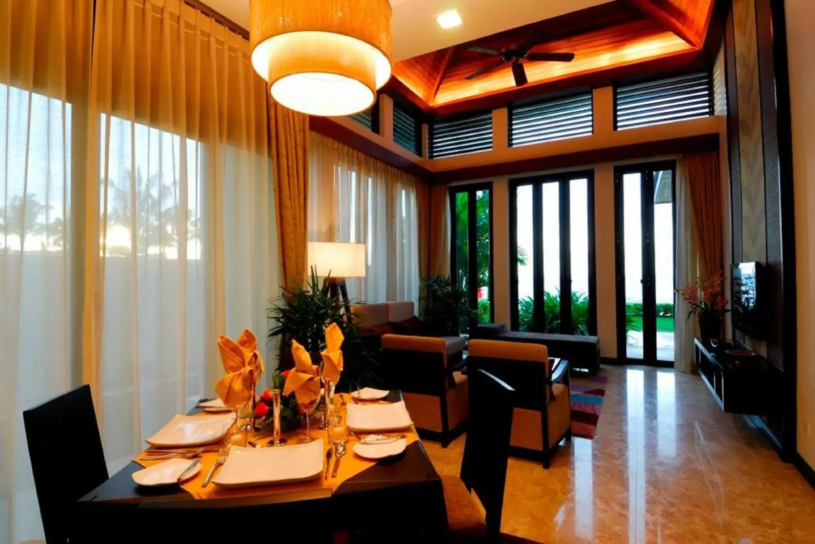 Borneo Beach Villa & Suite