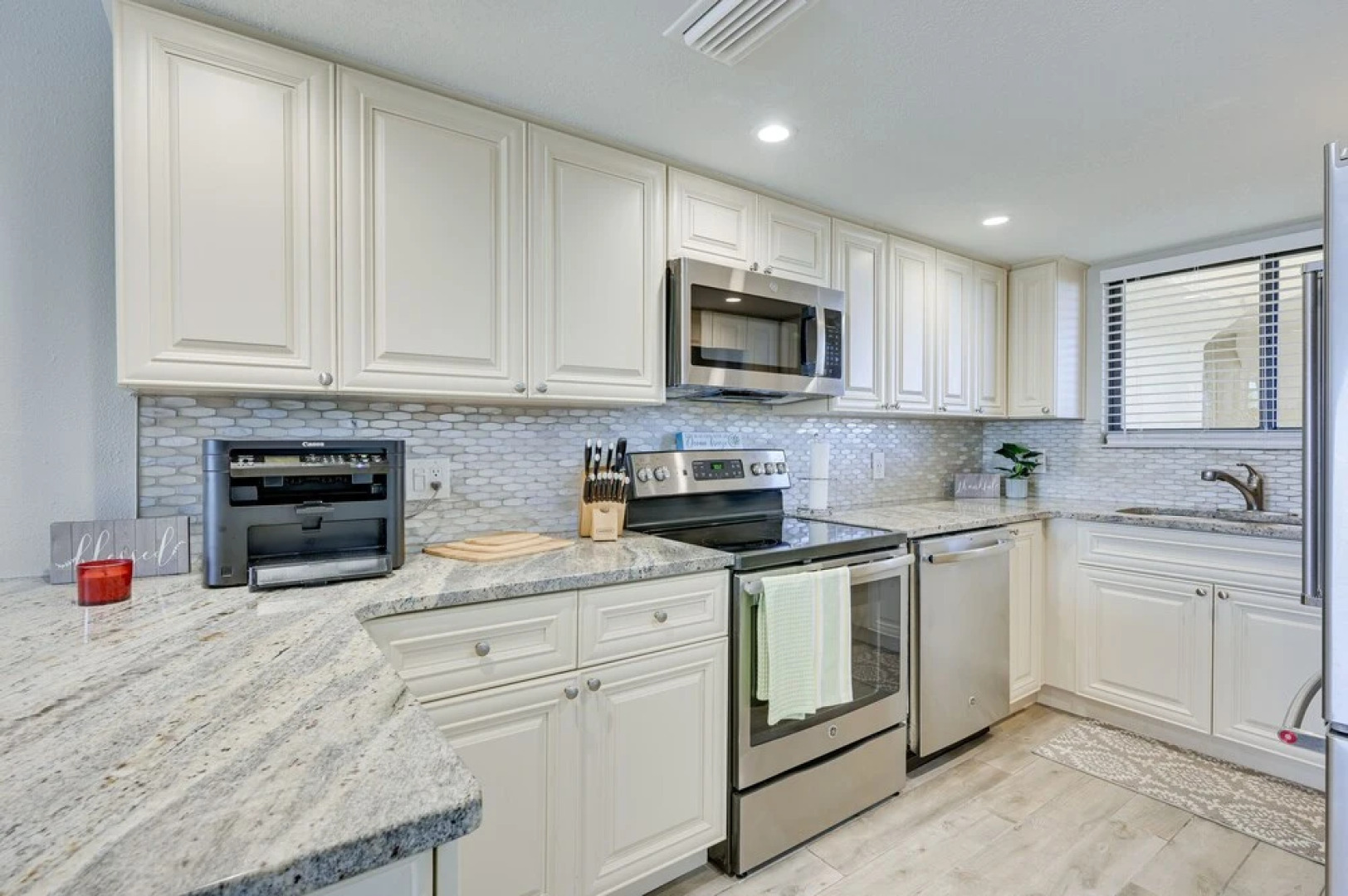 Bright Hudson Condo Rental w/ Gulf-view Balcony!