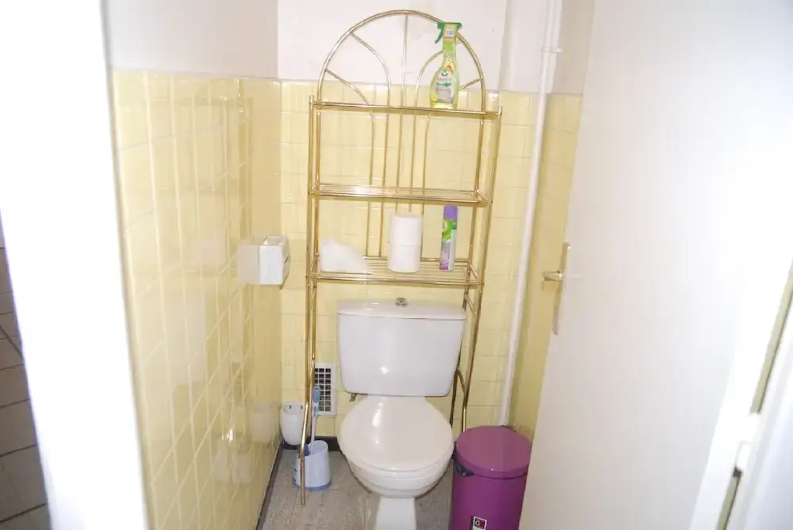 Comfy home for group and family. Wonderful view!