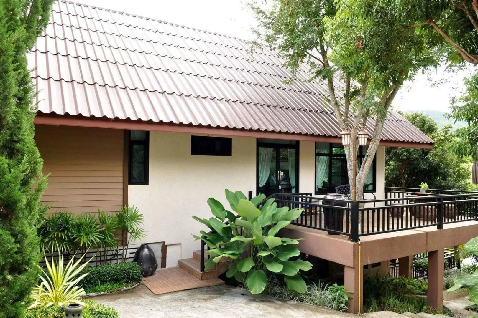 Silver Garden Resort