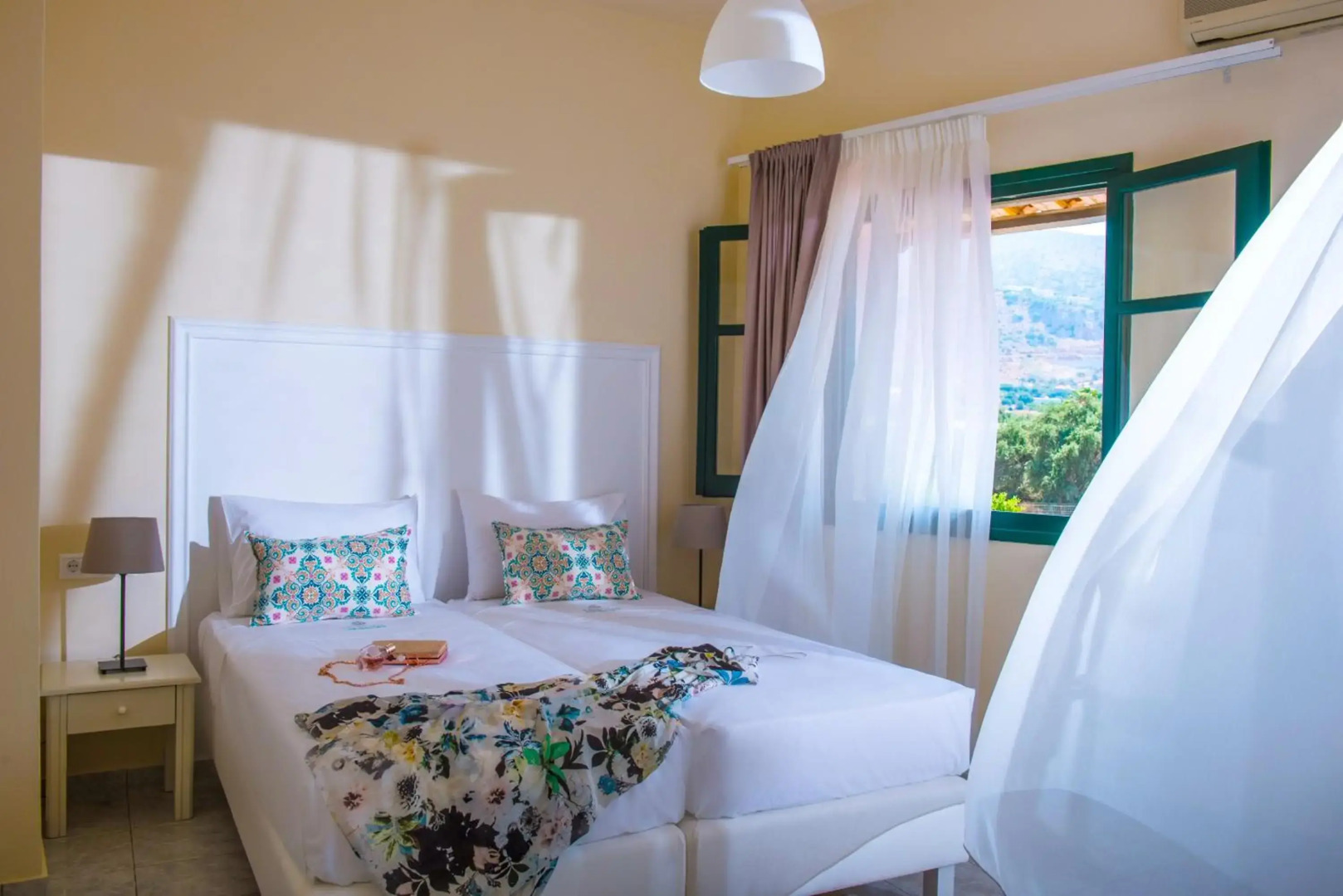 Kristalli Hotel Apartments