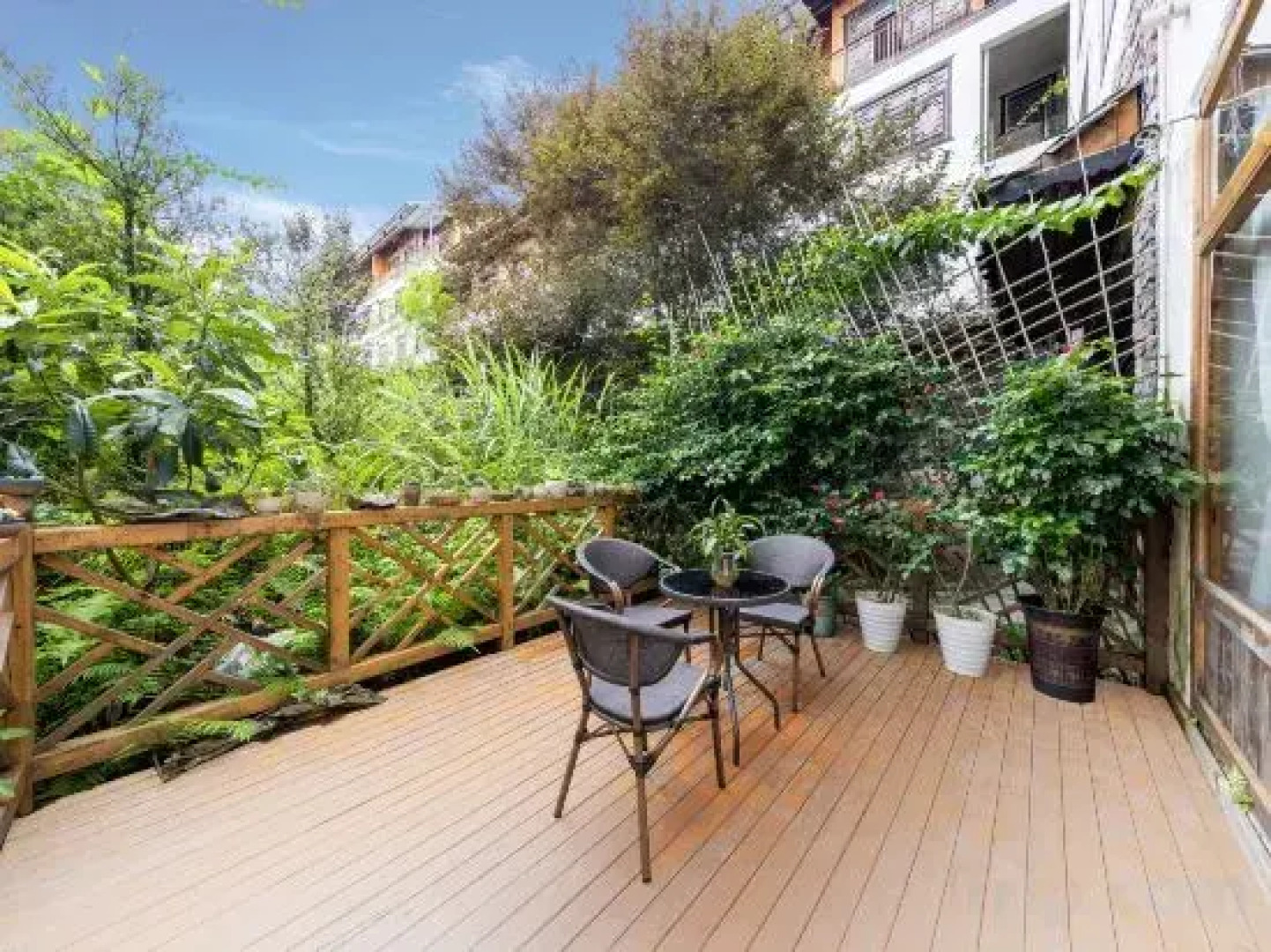 Qianhuan Shangsu Inn