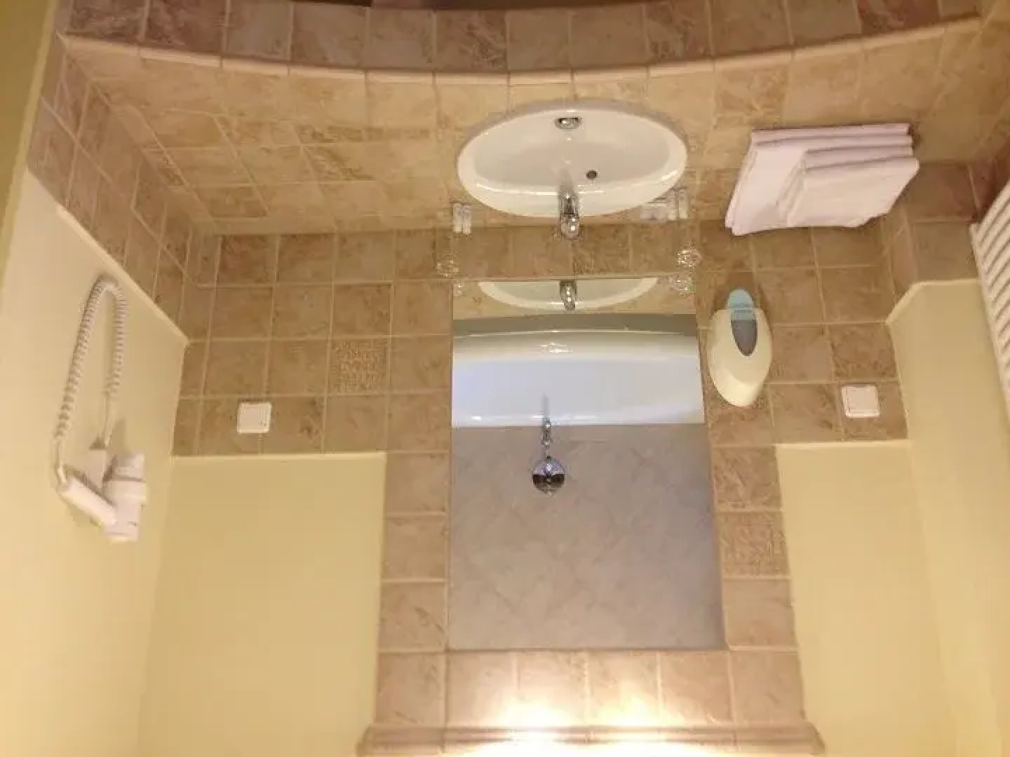 Business Hotel Semiramis