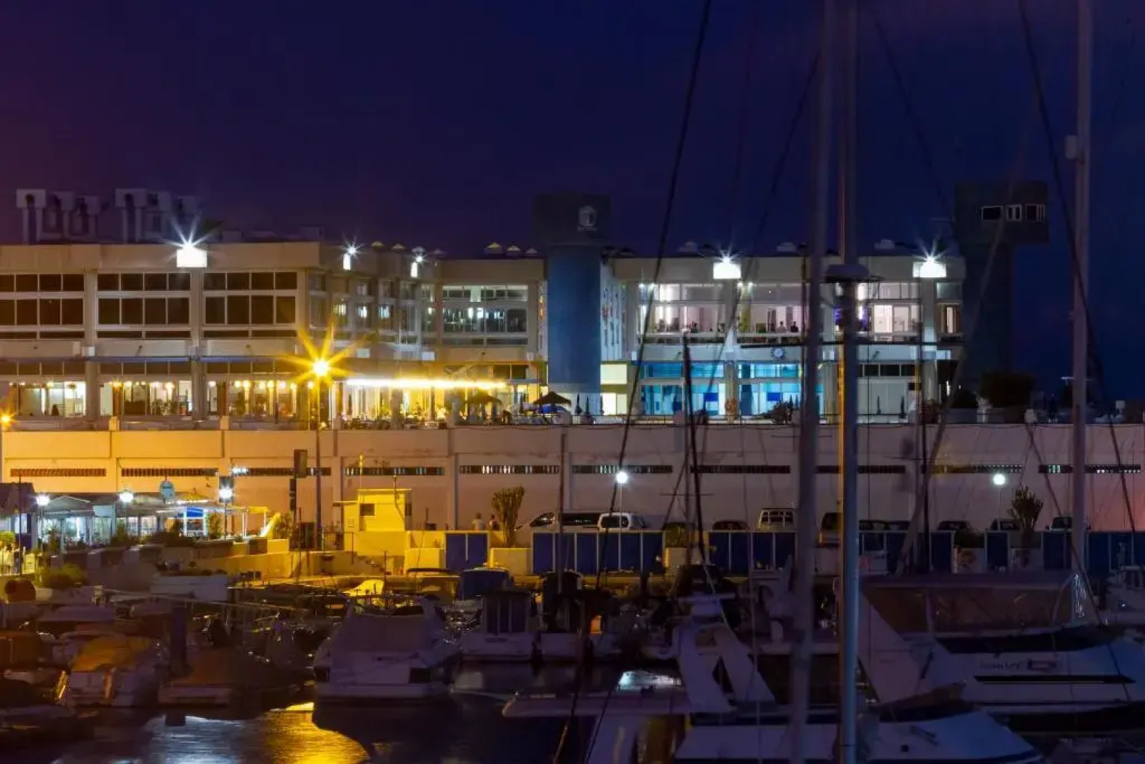 Radazul Marina Seafront 12
