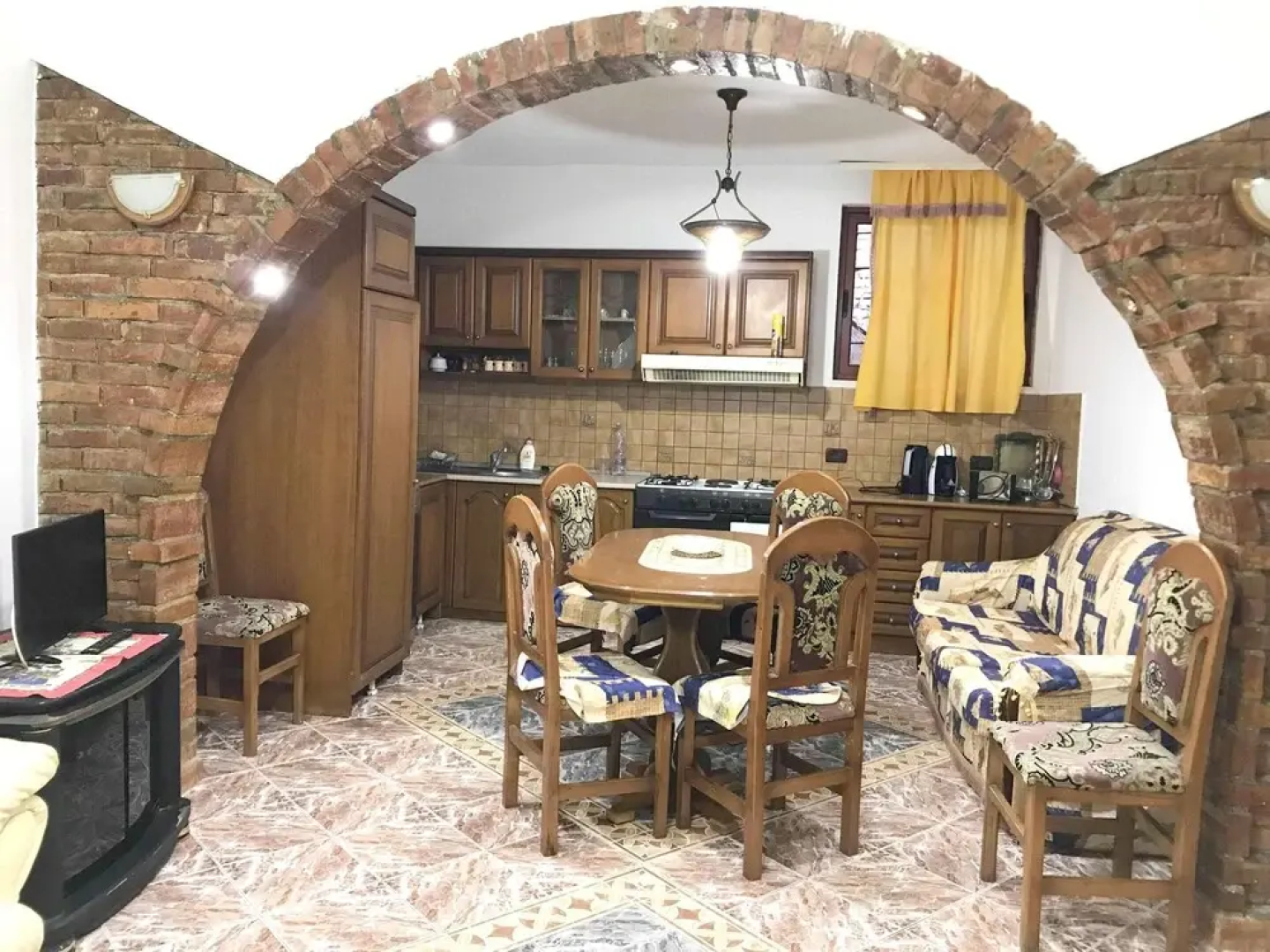House With 2 Bedrooms in Berat, With Wifi