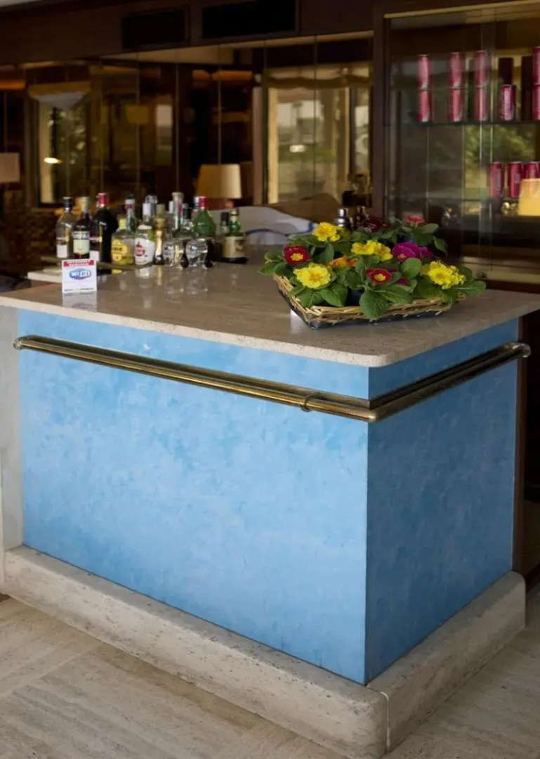 Club Hotel