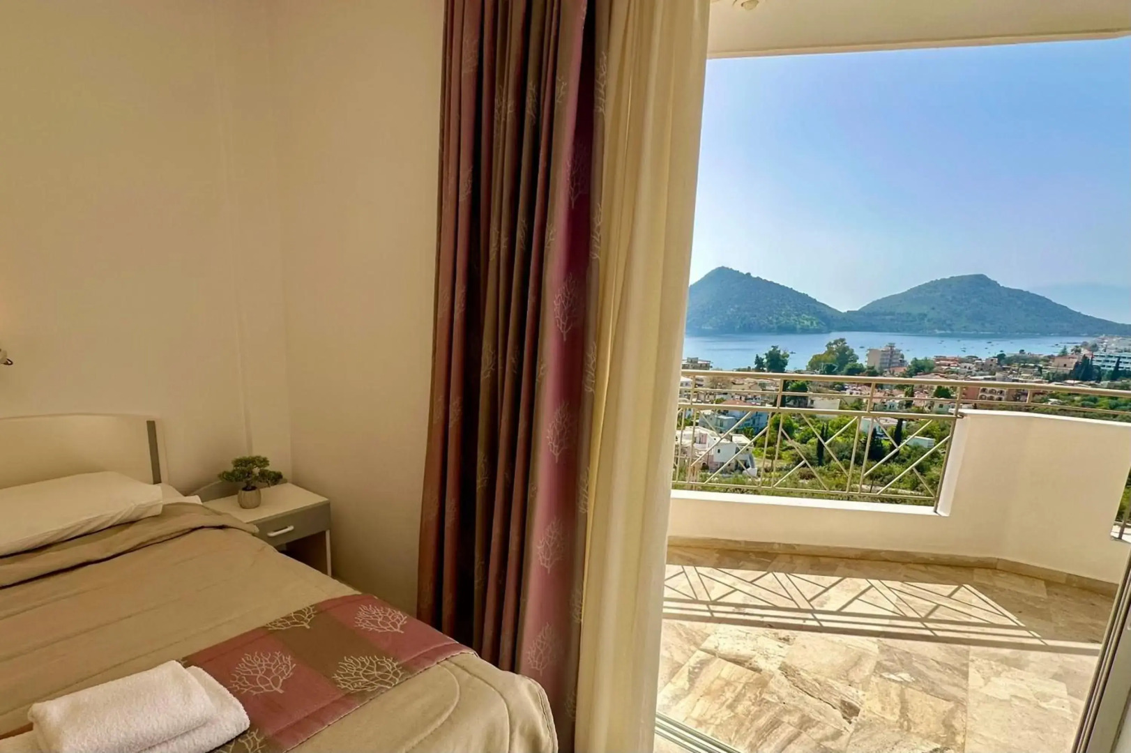 Panorama Hotel and Apartments