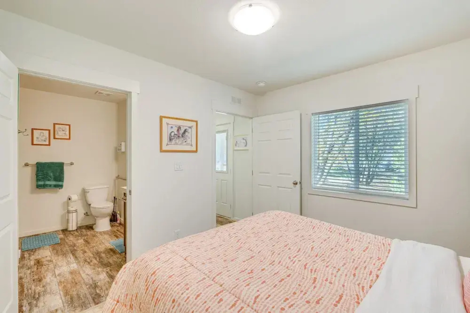 Community Pool & On-site Farm: Placerville Cottage