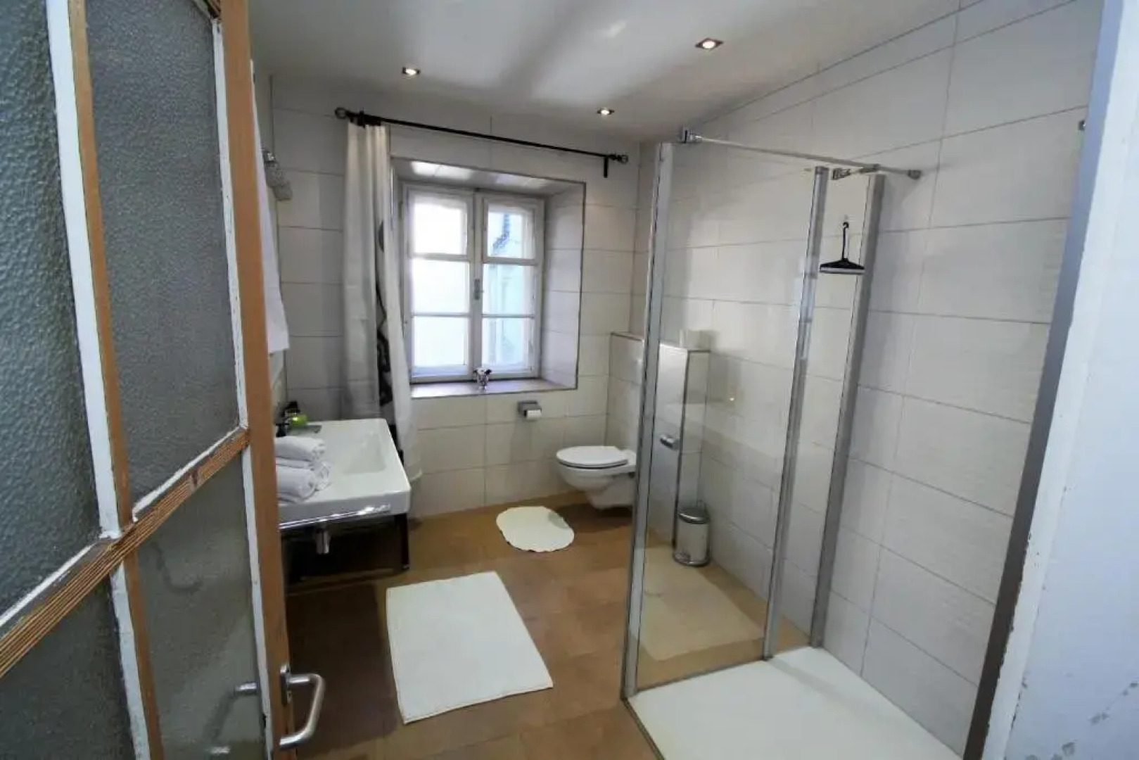 Apartment Glockenspiel by Apartment Managers