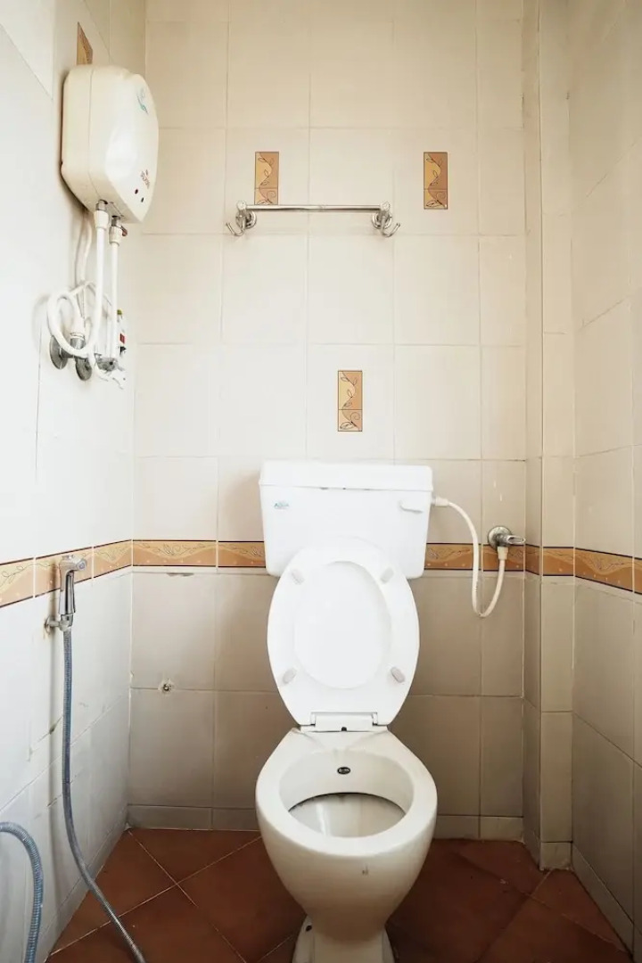 Della Conforts by OYO Rooms