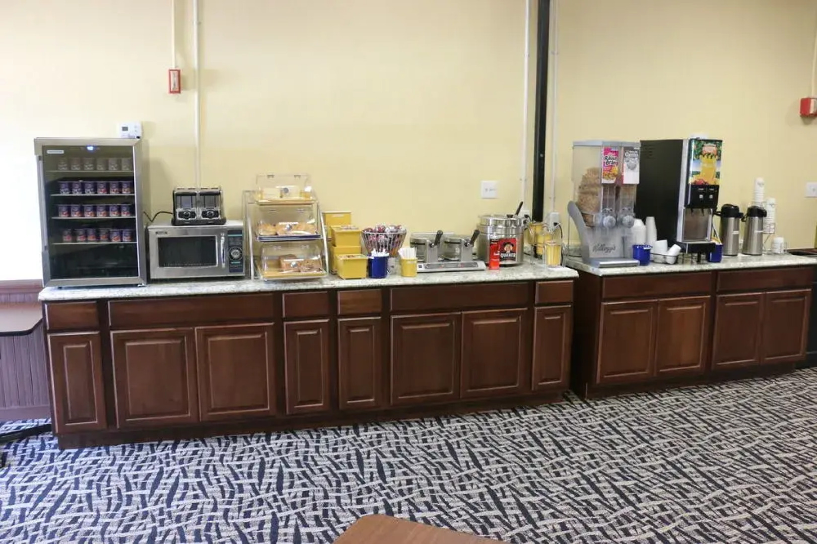 Days Inn By Wyndham Titusville Kennedy Space Center