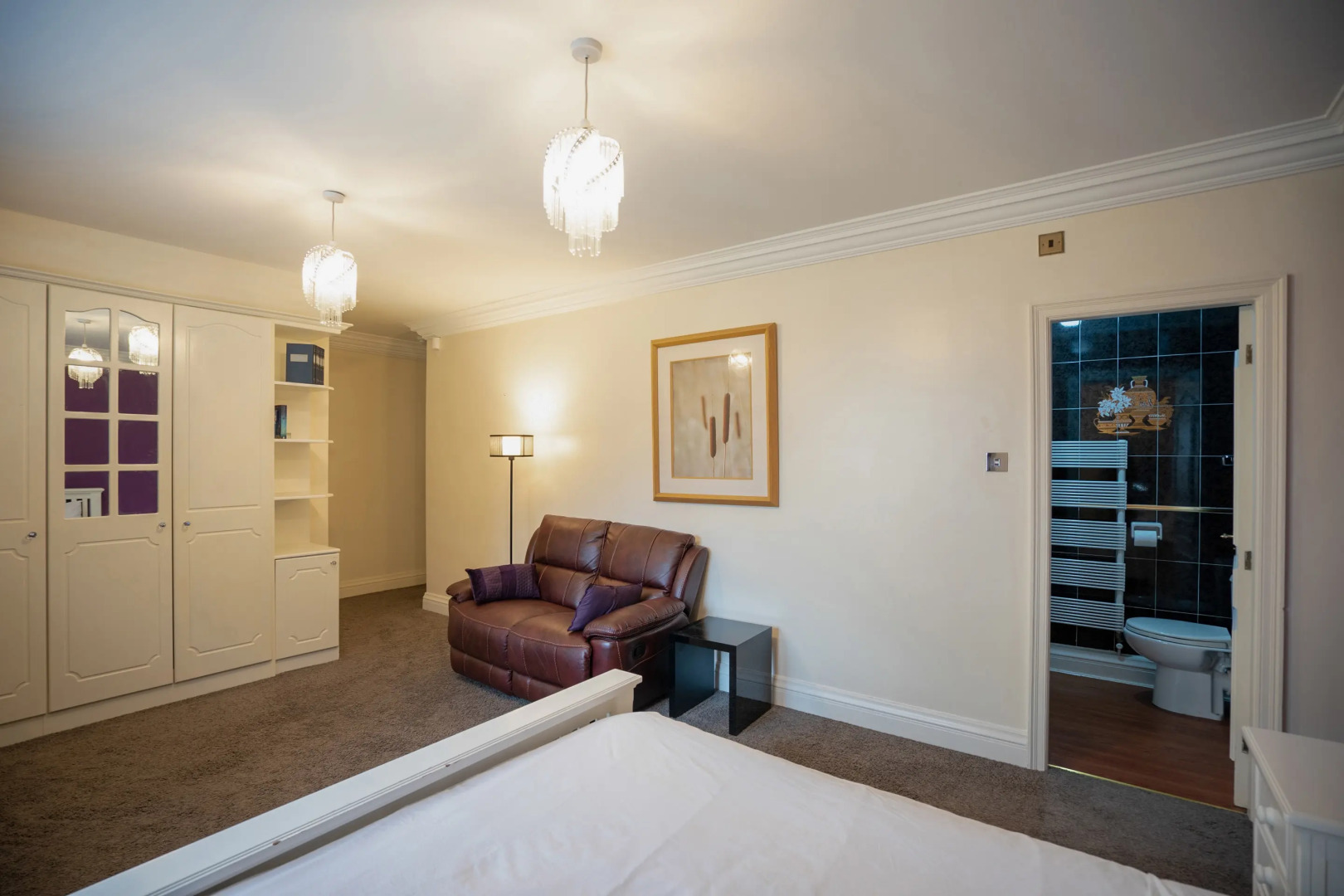 OYO Oakcroft Guest House Manchester Airport