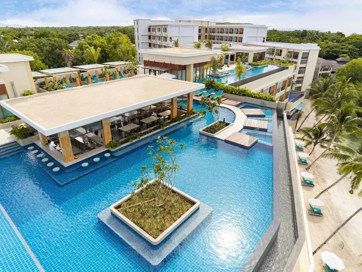 Henann Premier Coast Resort