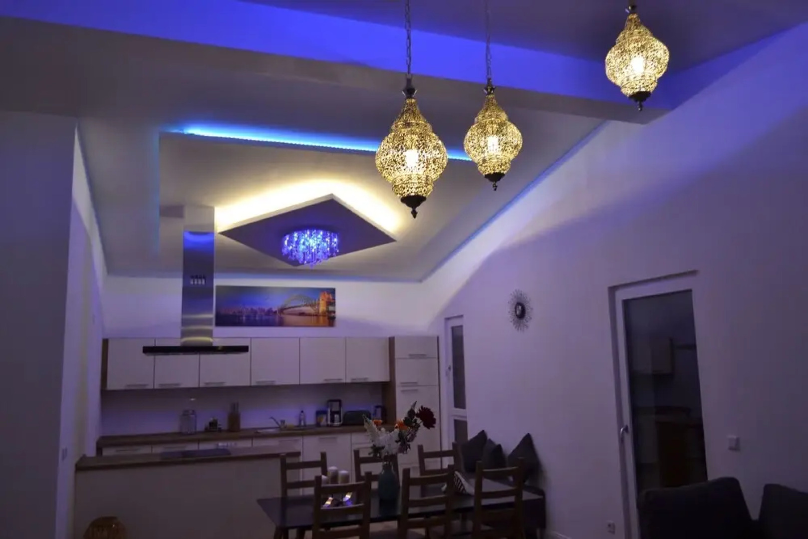 Unique Apartment 11