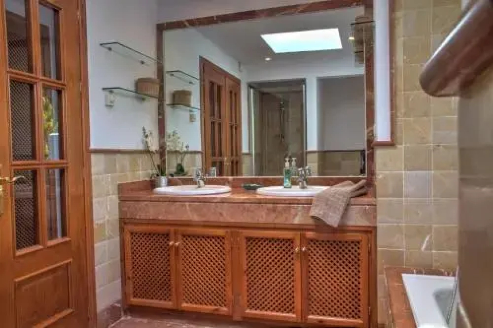 Penthouse with Sea Views