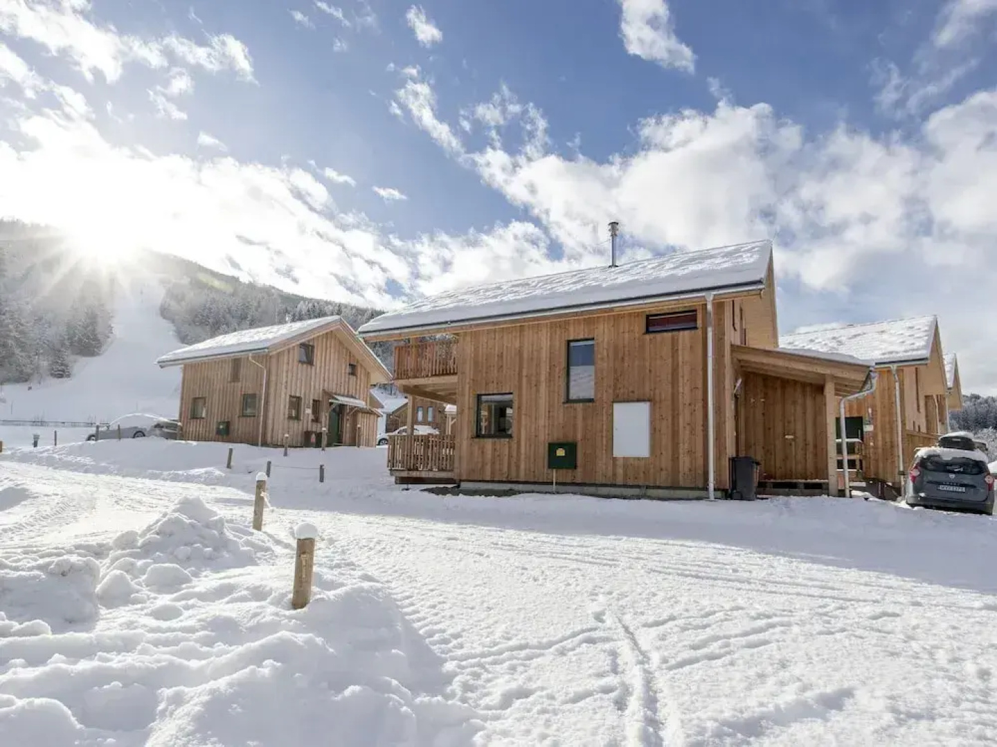 Modern Wooden Chalet in Sankt Georgen ob Murau with Hot Tub