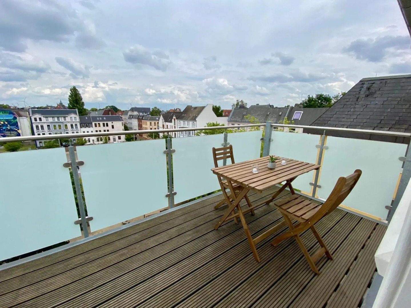 Wölkchen - Wohnung mit Balkon, Holzdielen & TV