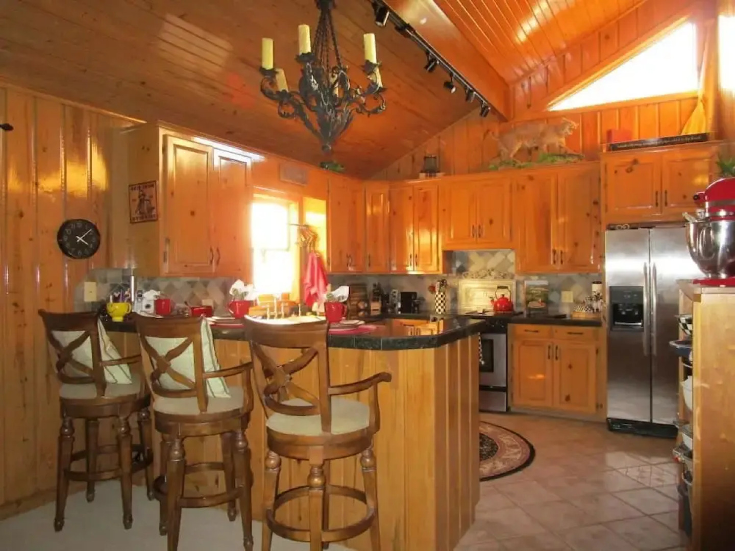 Cozy Cottage Close To Cloverleaf