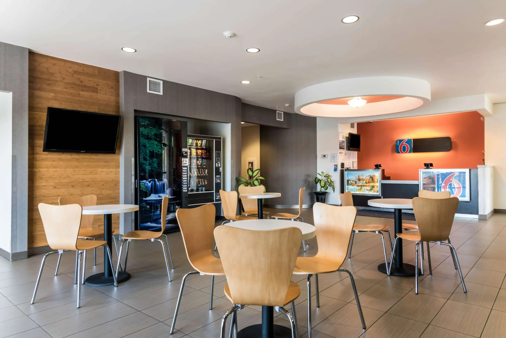 Motel 6 Wilkes Barre, PA - Arena