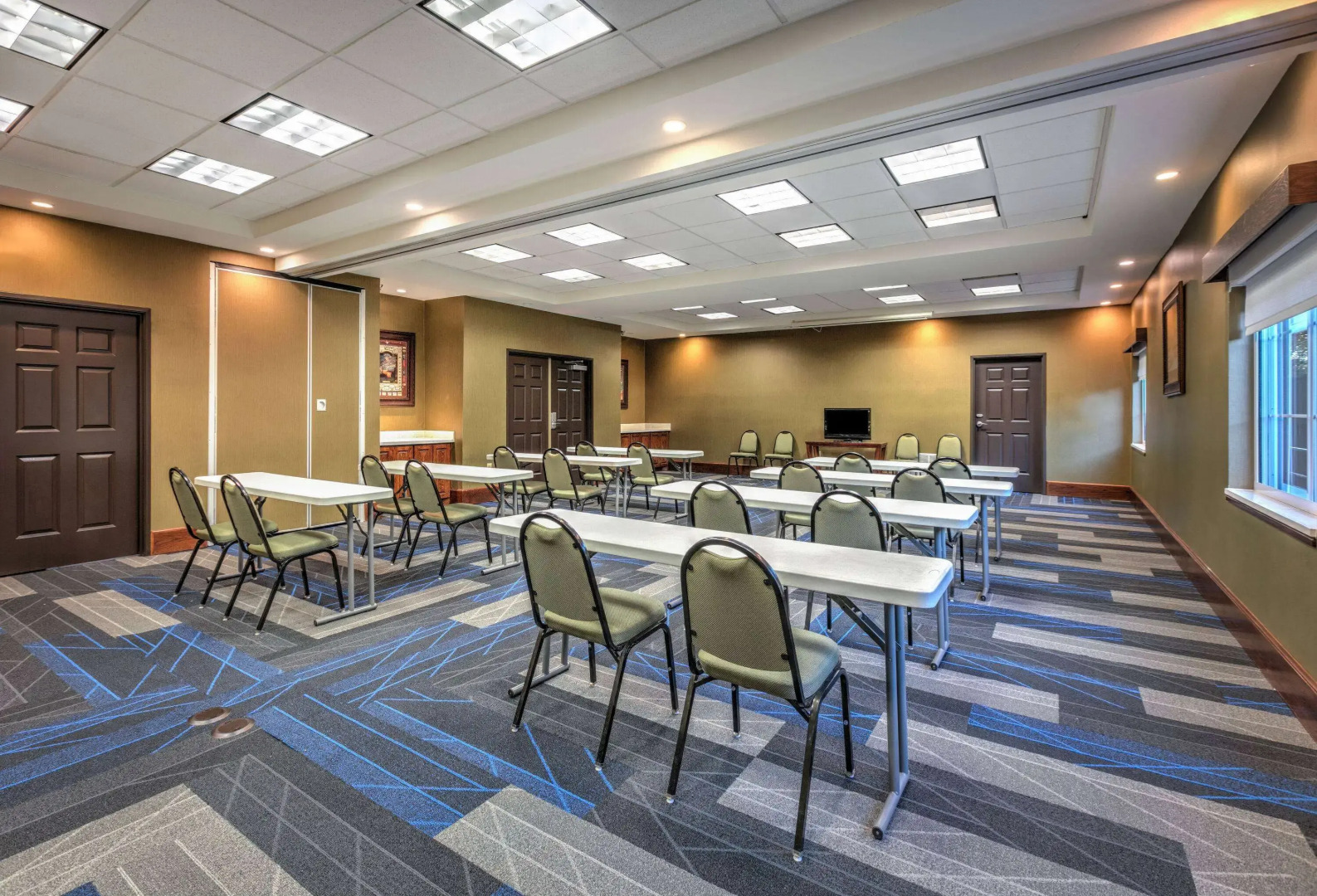 La Quinta Inn & Suites by Wyndham Fort Worth NE Mall