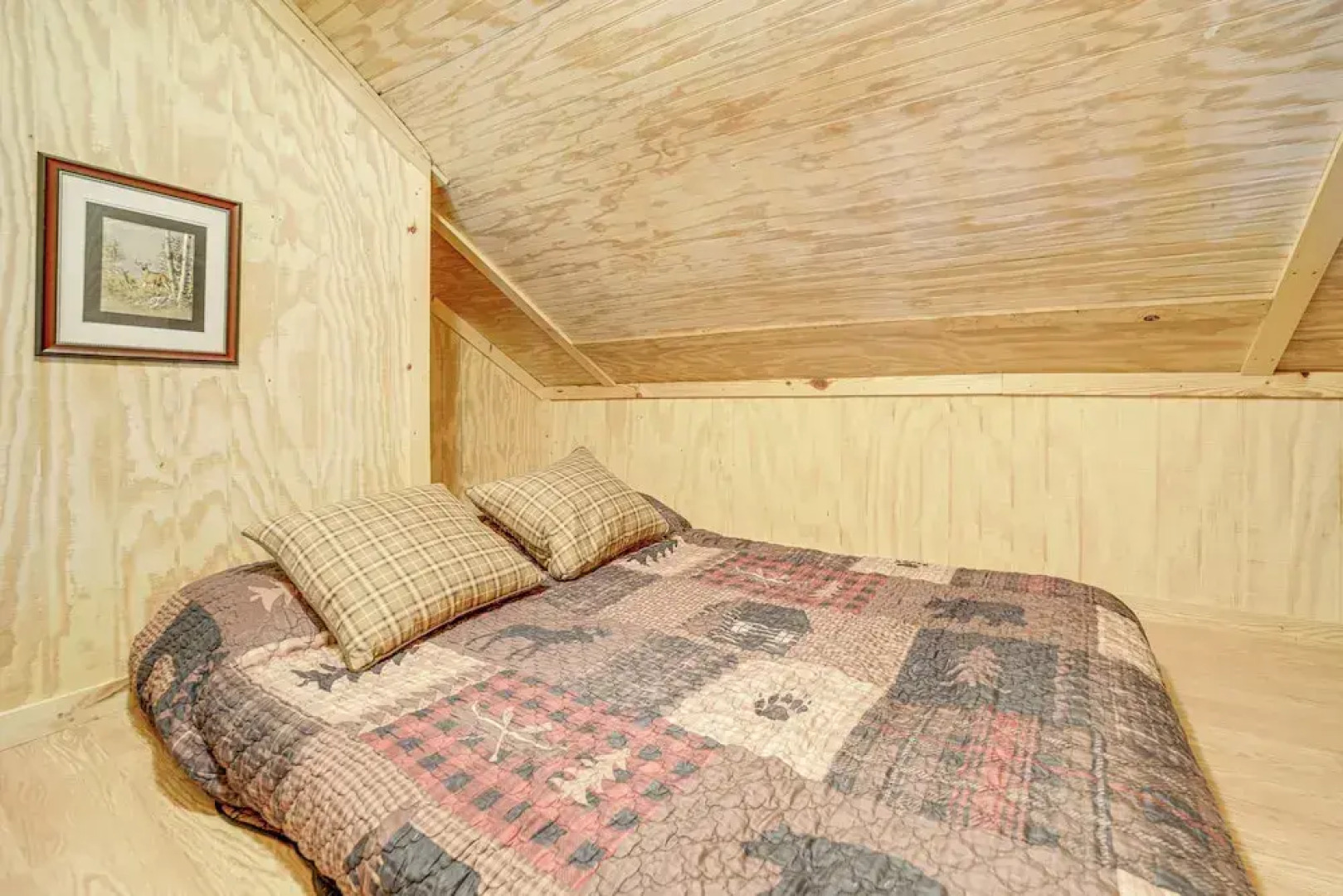 Creekside Cabin w/ Deck & Grill in Whittier!