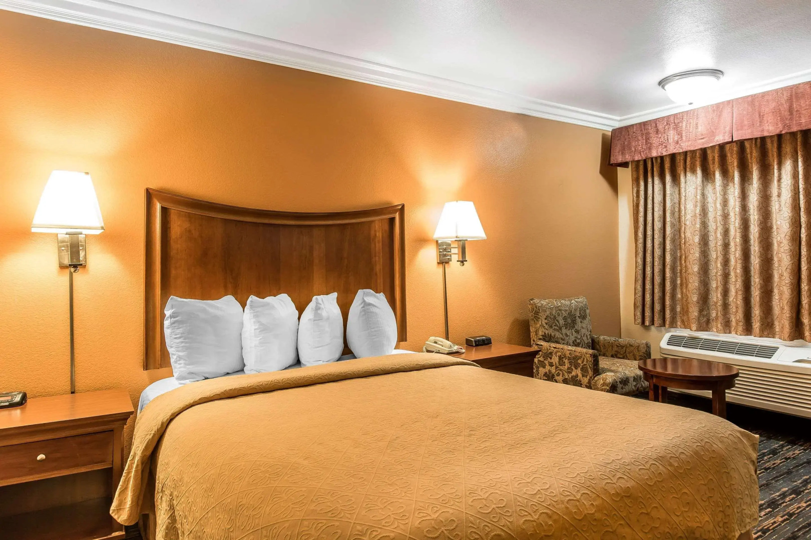 Quality Inn Lake Elsinore I-15