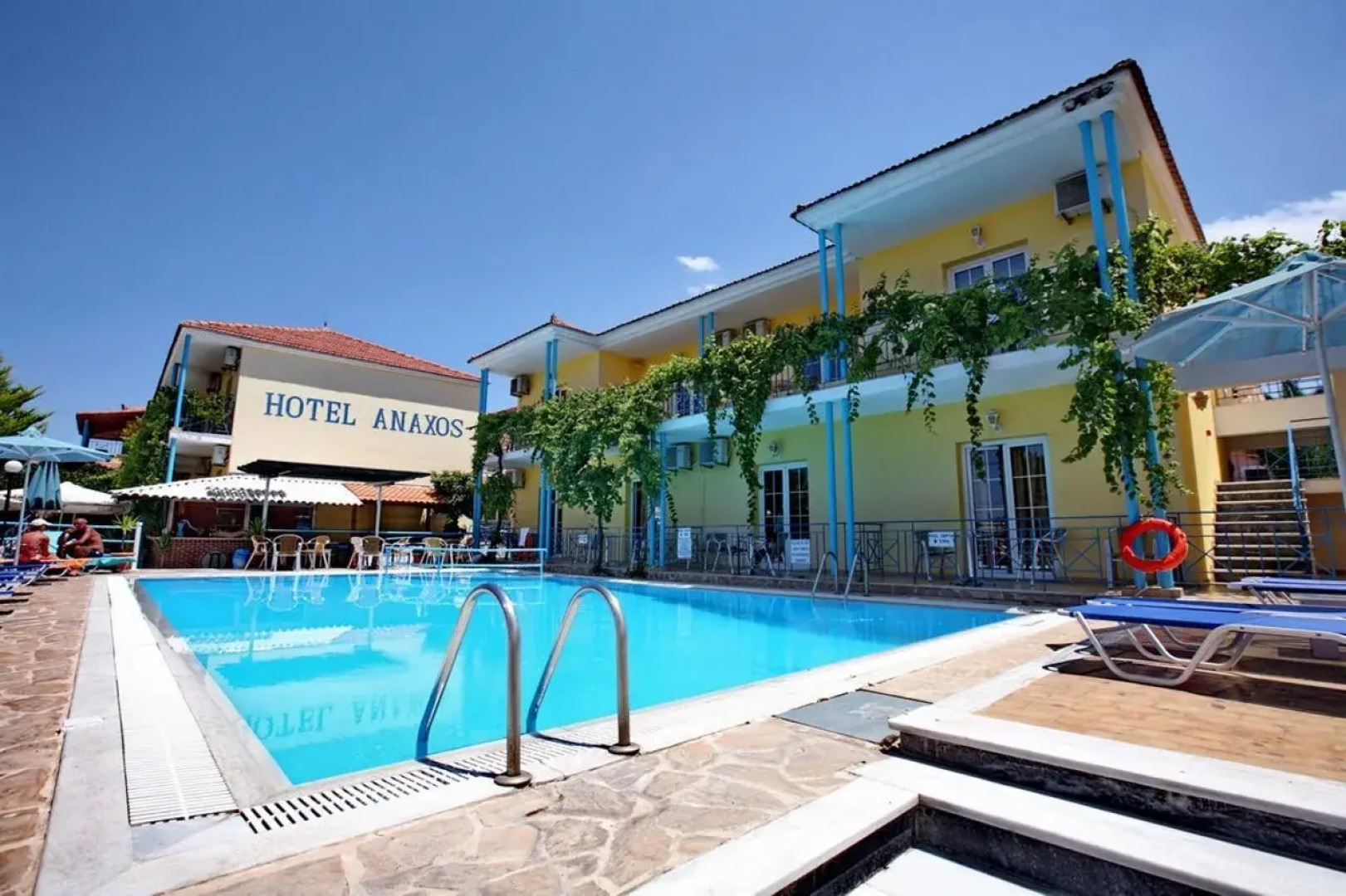 Anaxos Aparthotel
