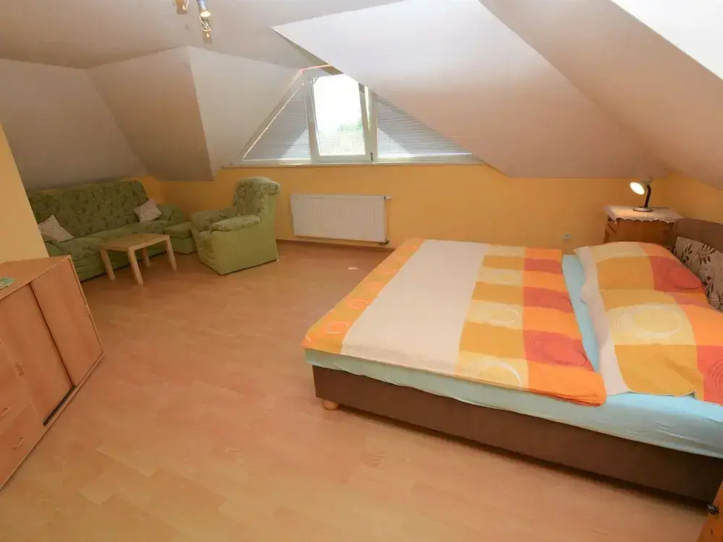 Comfortable Detached House With Large Garden