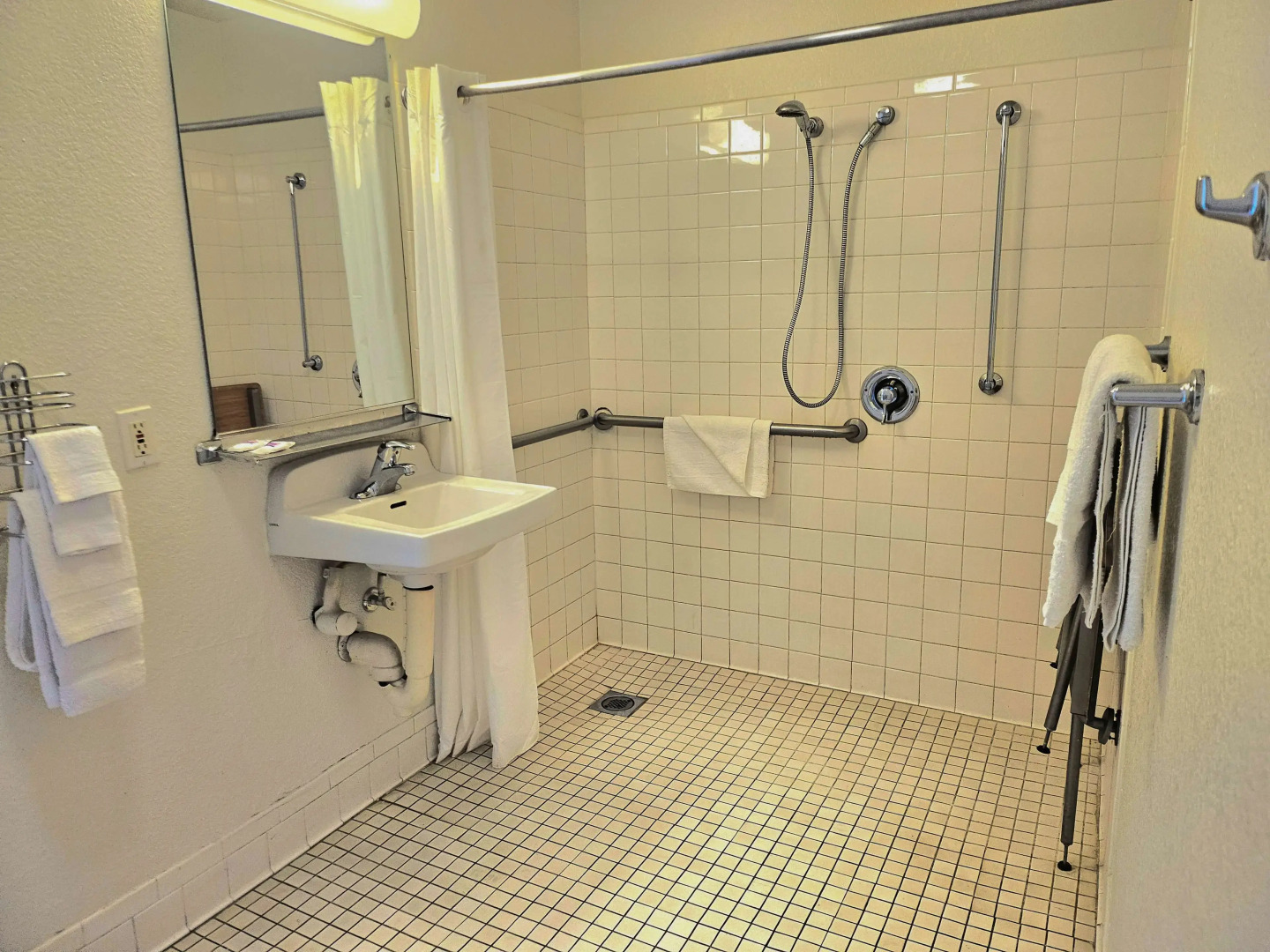 Motel 6 Palm Desert, CA - Palm Springs Area