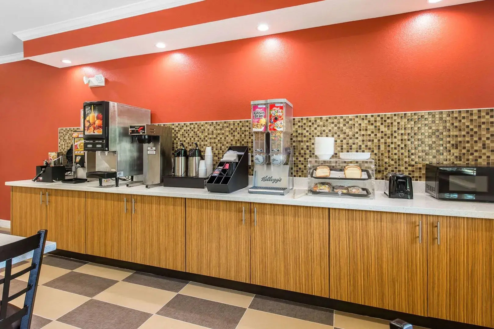 Scottish Inns & Suites