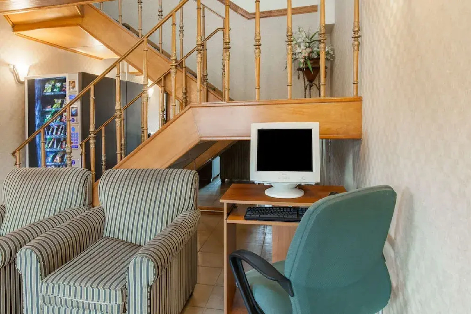 Knights Inn South Amboy/Garden State Parkway South, Exit 125