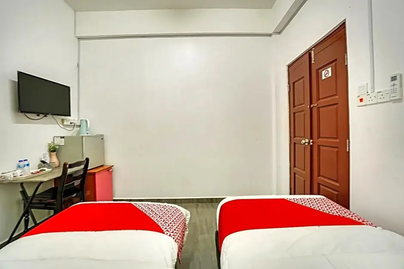 OYO 90462 Padang Besar Green Inn