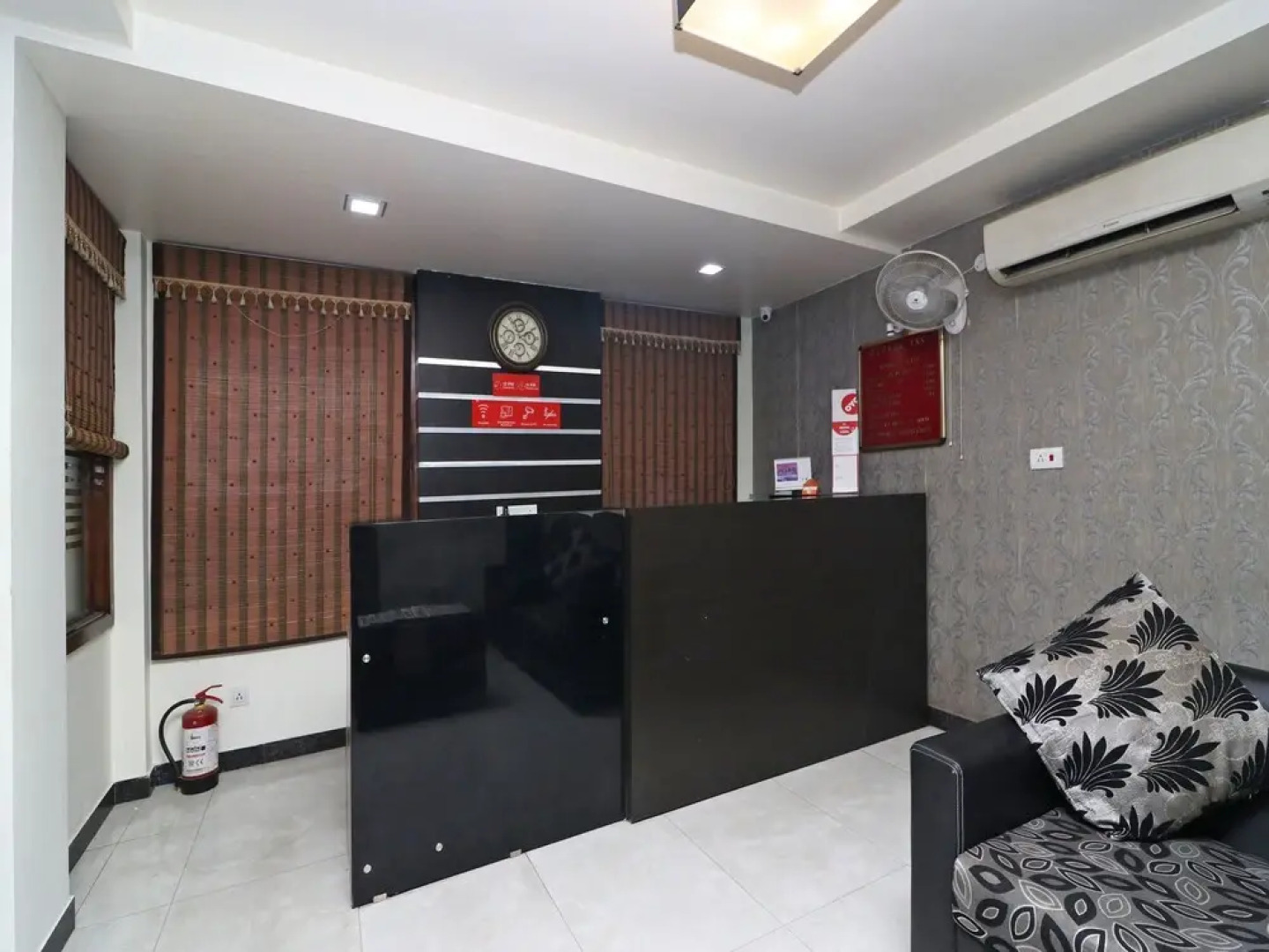 OYO 16592 Hotel Global Inn