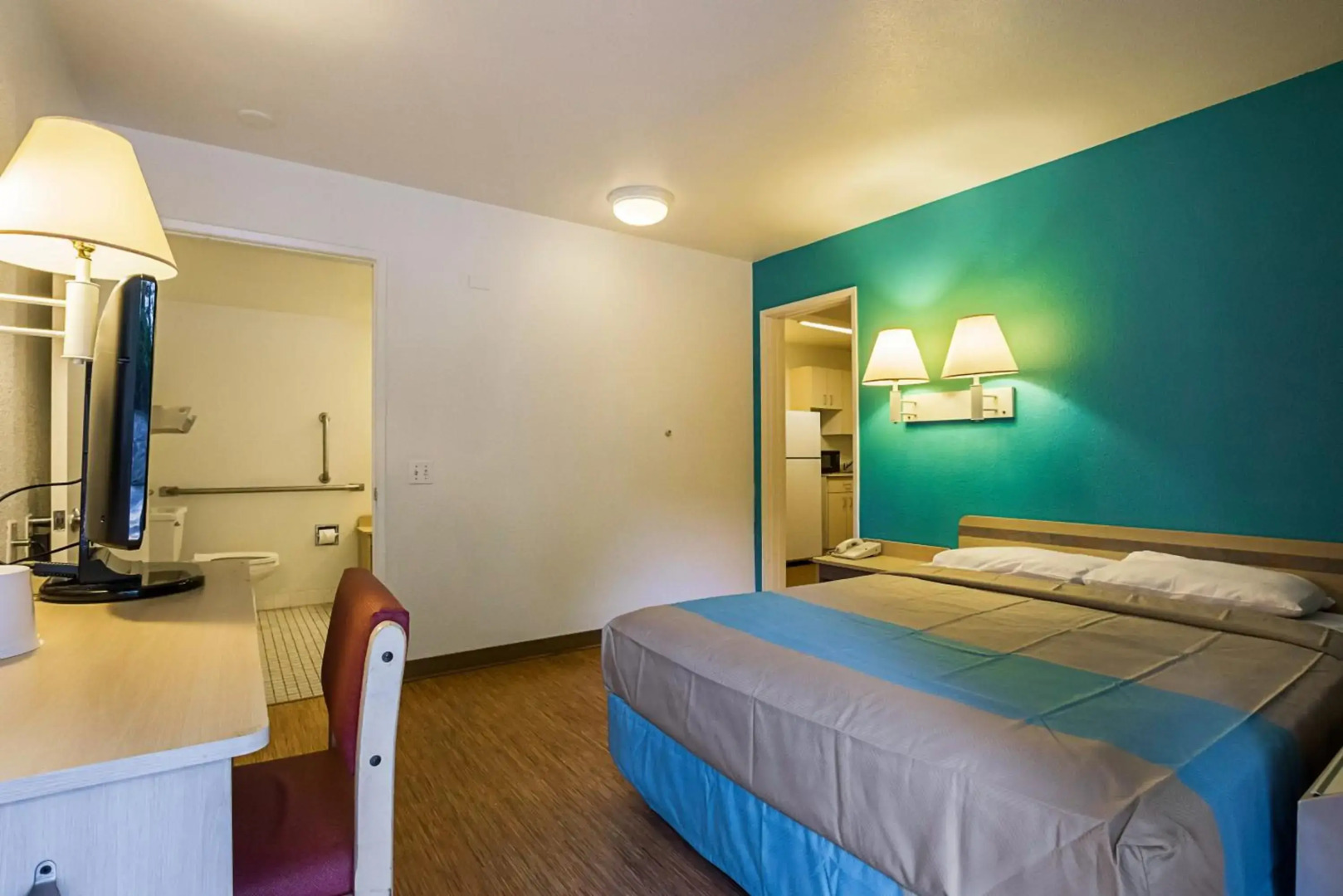 Motel 6 Rochester, MN