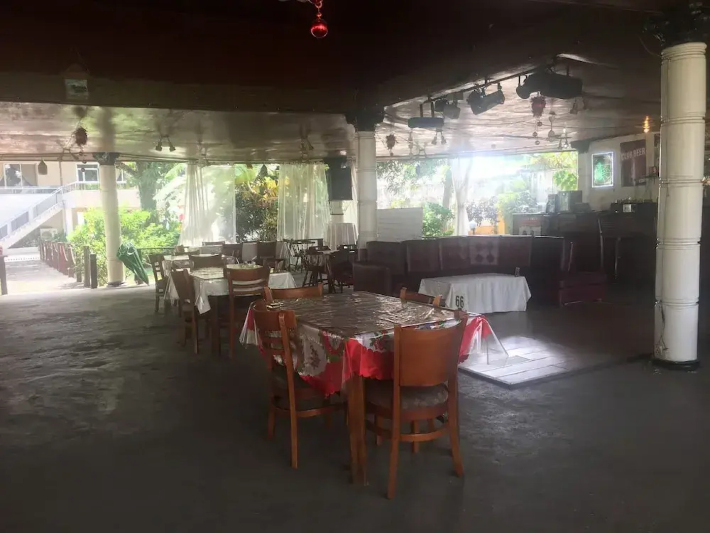 Embassy Suites Hotels & Restaurant