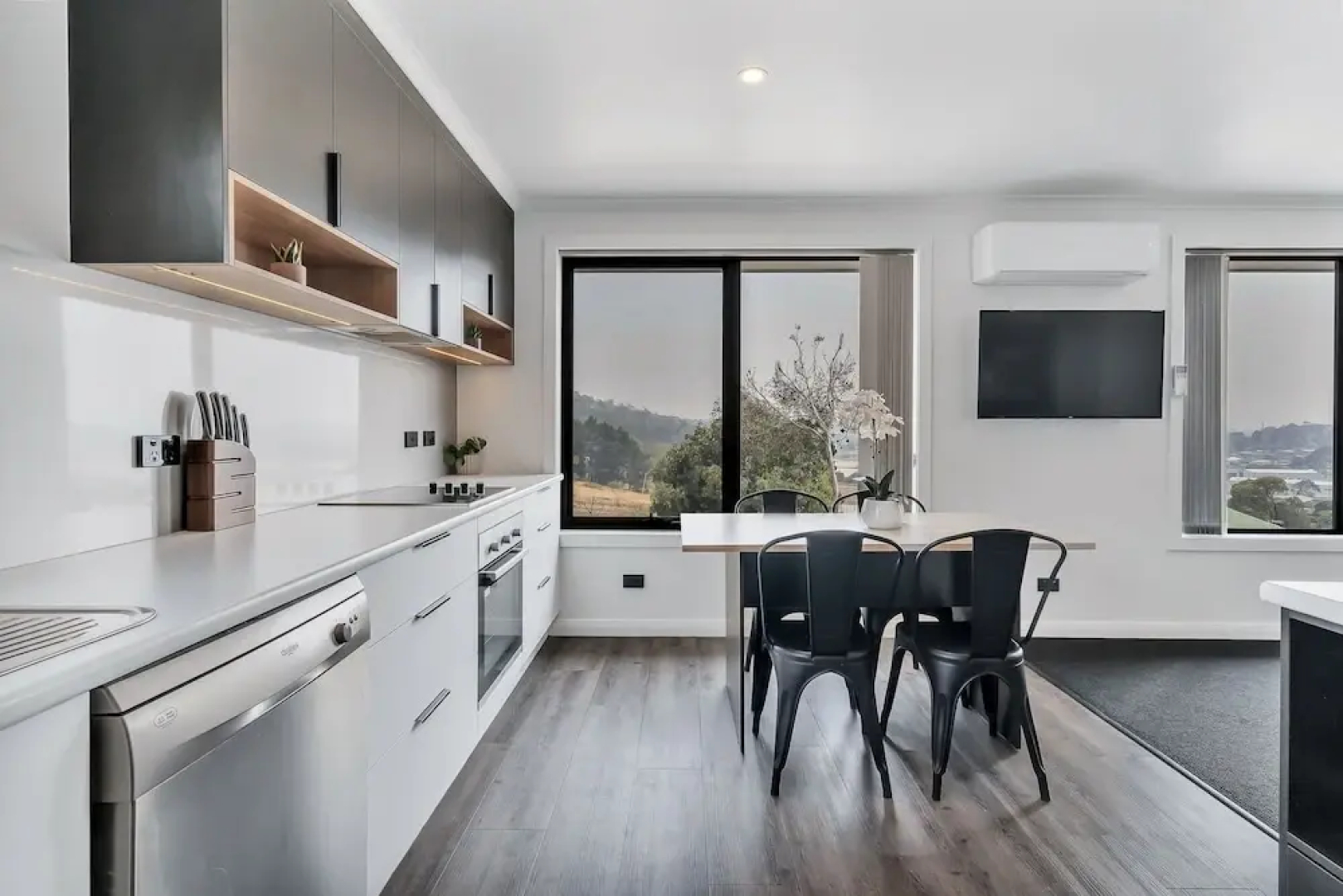 Youngtown Executive Apartments