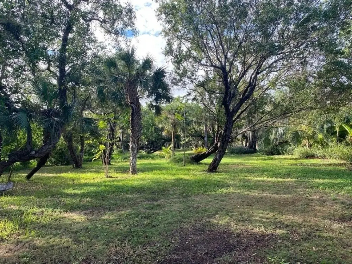 Henderson 3 Bedroom Home by RedAwning