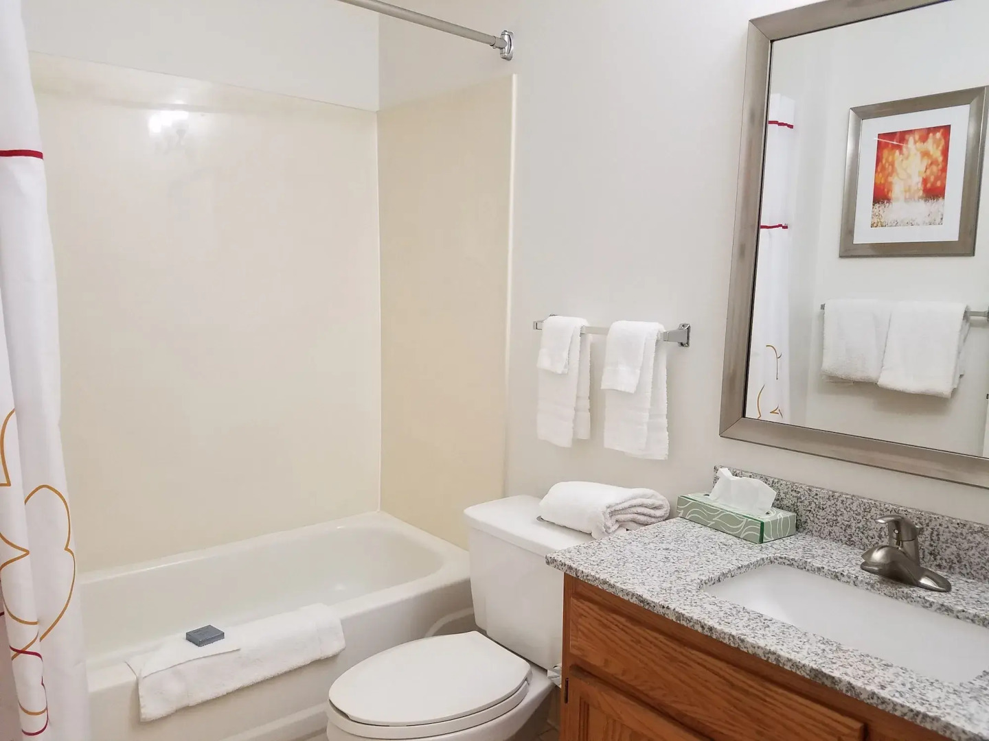 Hawthorn Suites by Wyndham Louisville North