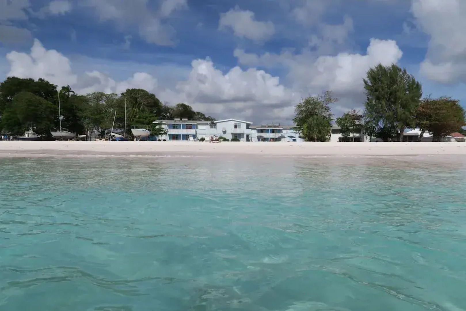 Nautilus Beach Apartments