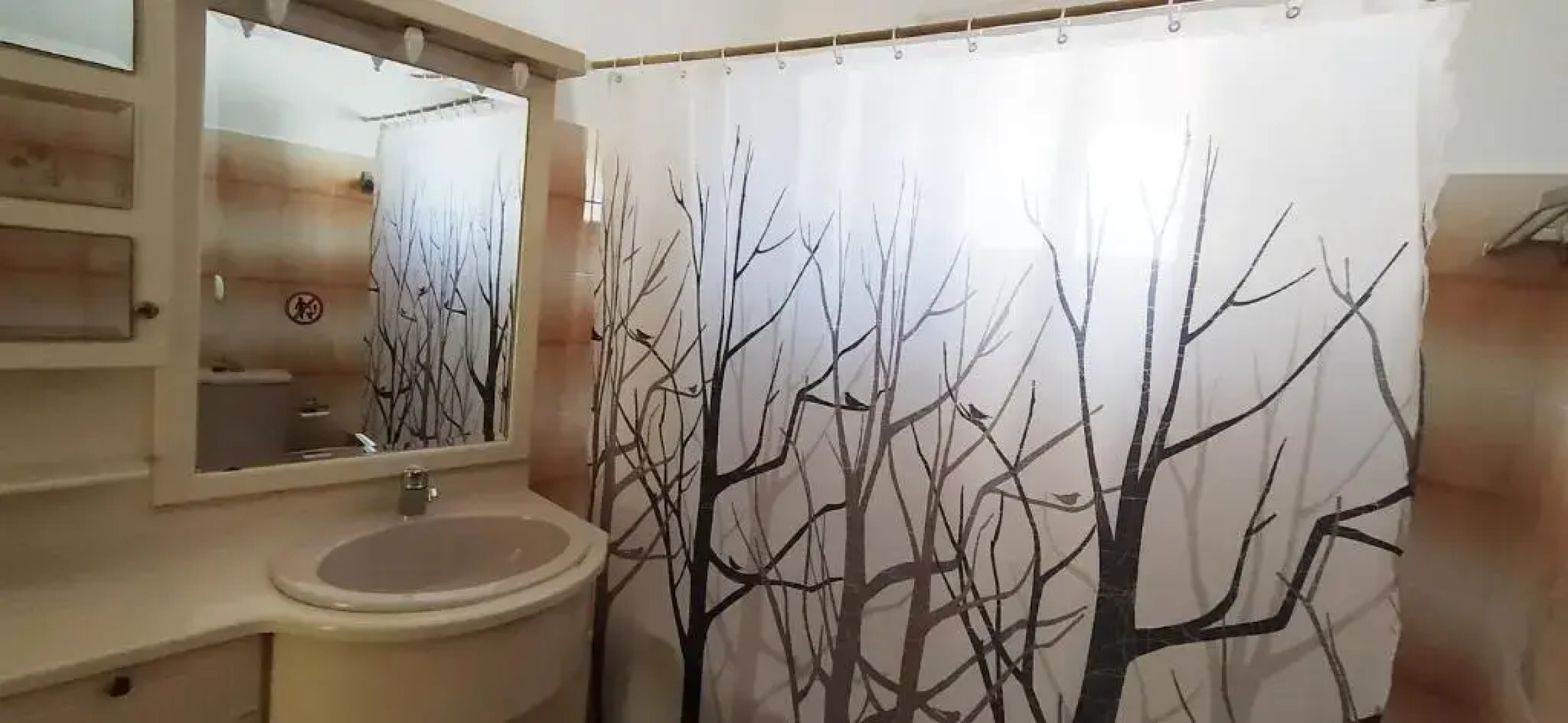 Elegant house by the sea with pool