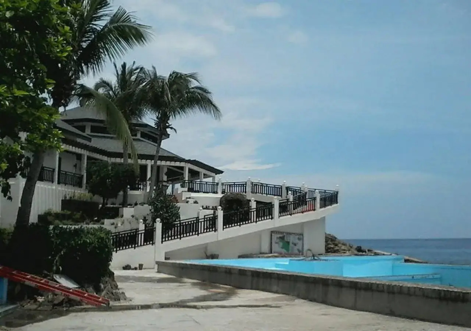 Bauan Divers Sanctuary Resort and Hotel