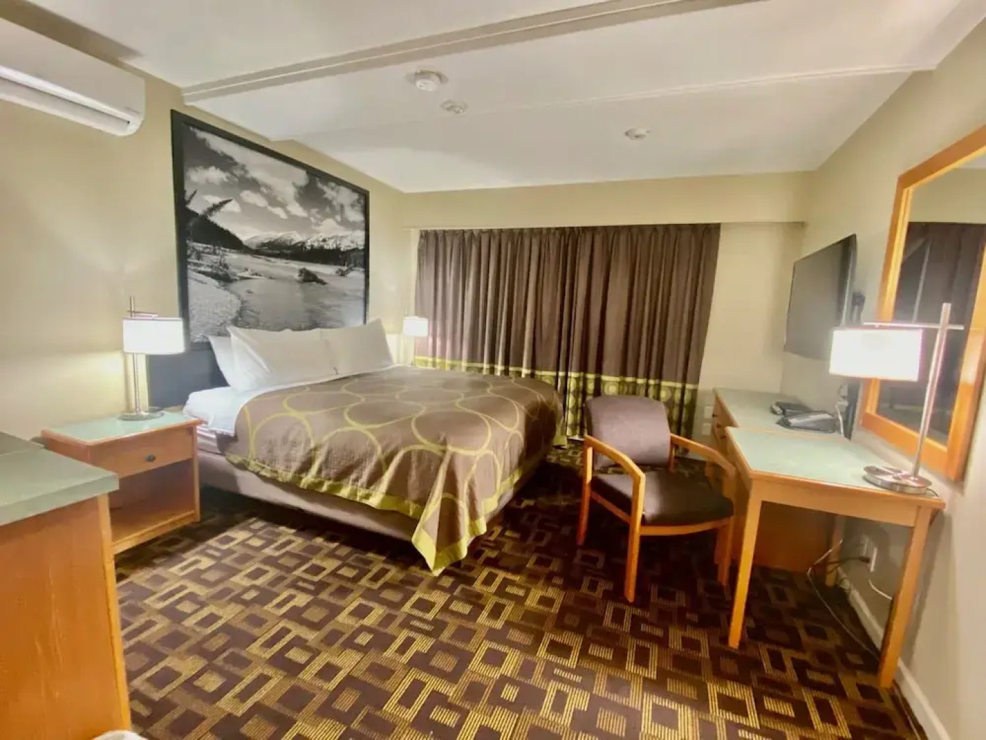 Super 8 Castlegar BC