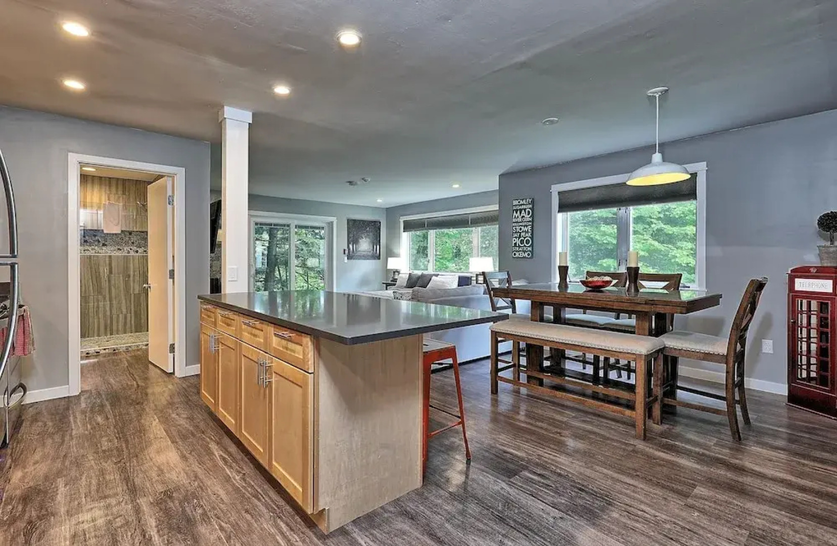 The Grande Suite at Killington: Sleeps 10 Guests, Close to Mountain!