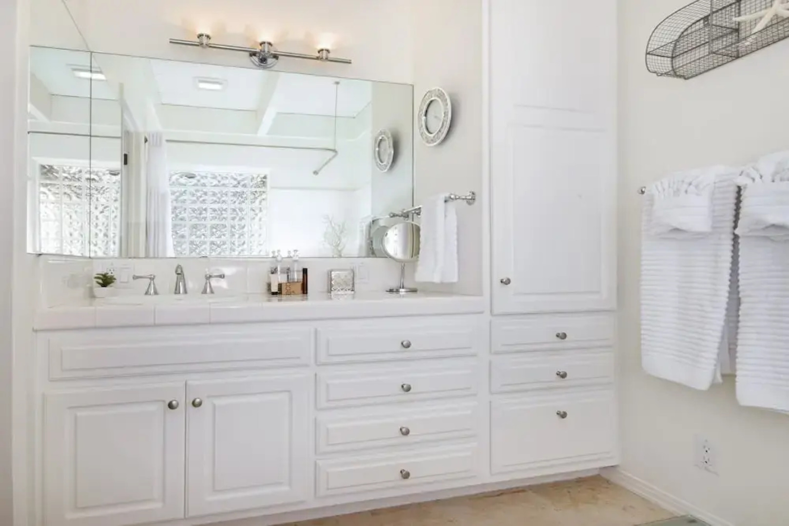 6694 Breakers Way Home 4 Bedrooms 2 Bathrooms Home