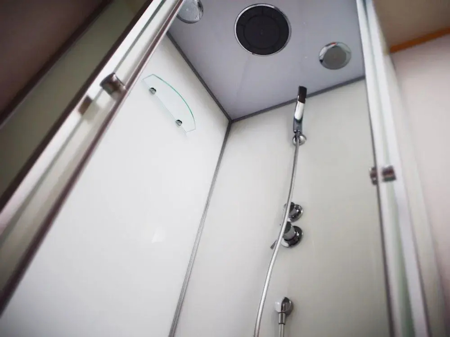 Trip Base Coconeel - Hostel