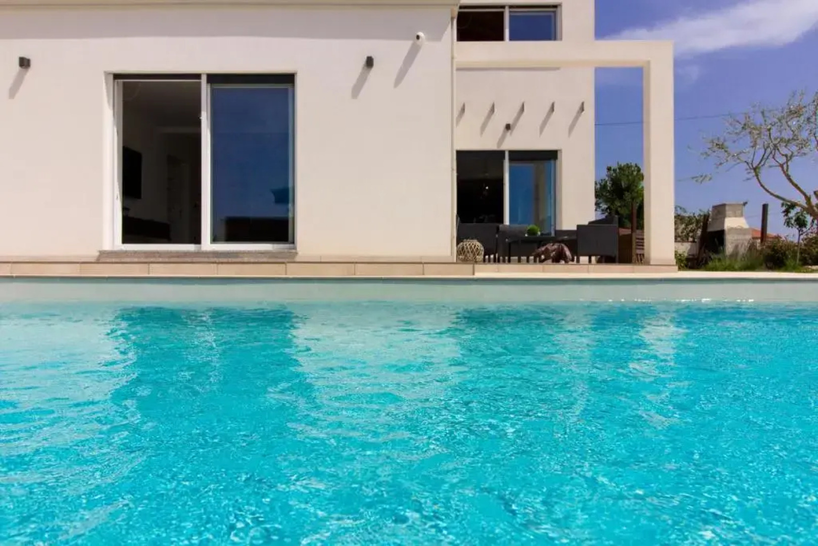 Modern villa Nerina with private pool near Pula