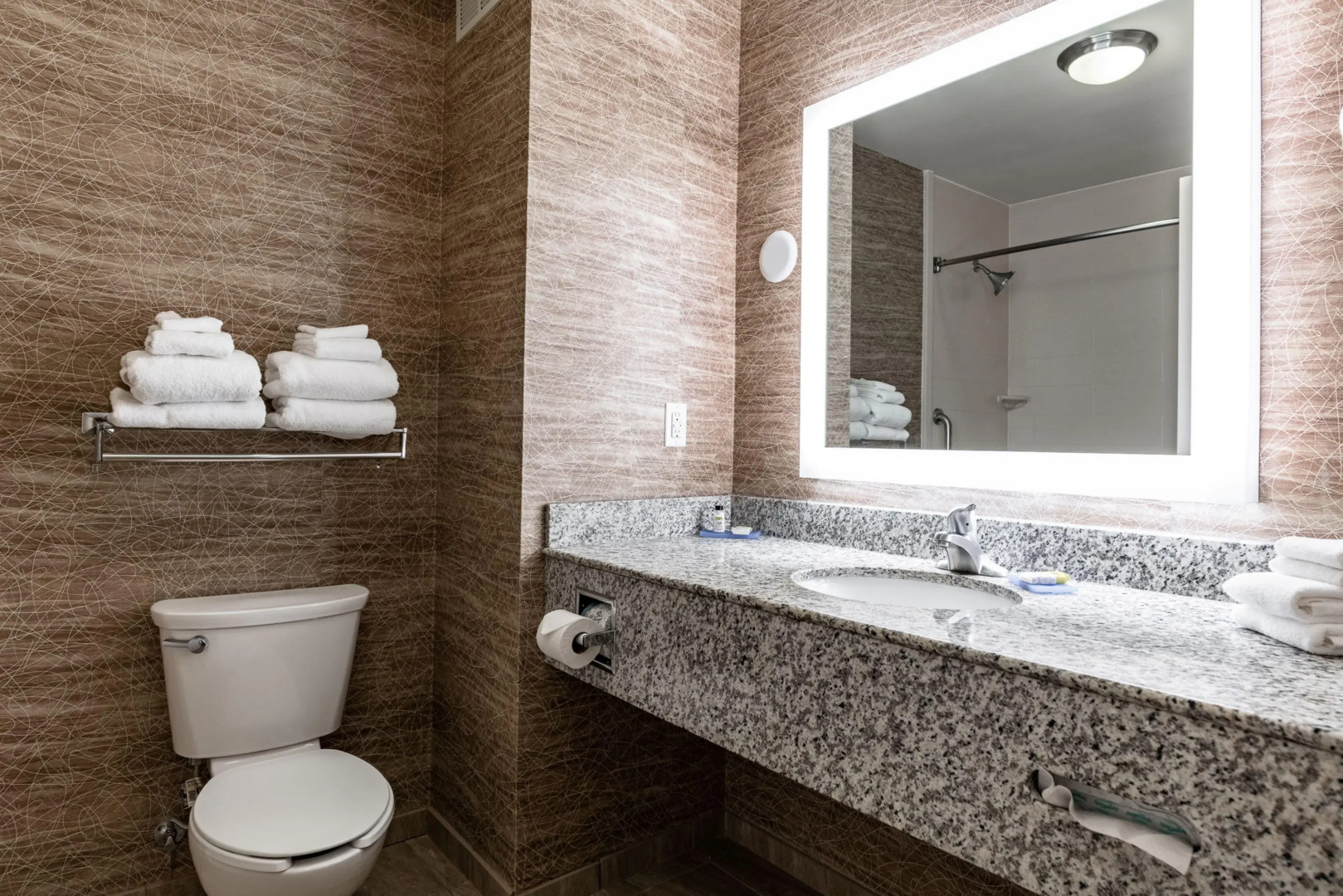 Holiday Inn Express & Suites New Martinsville by IHG