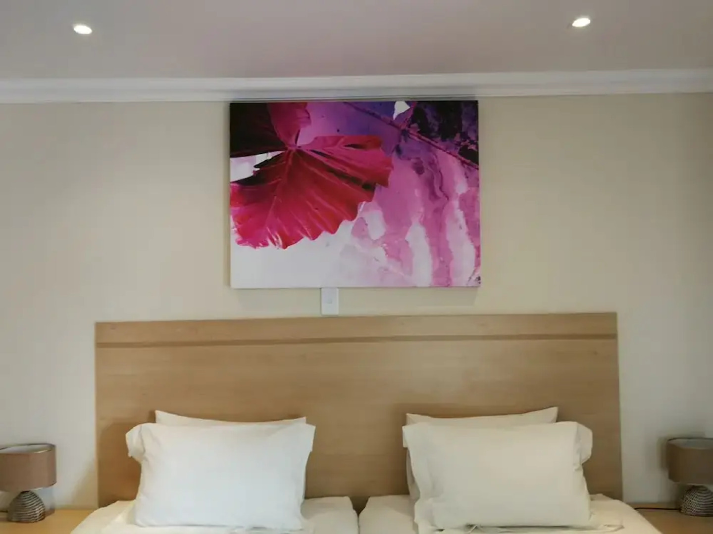 17 on 13th Guest House