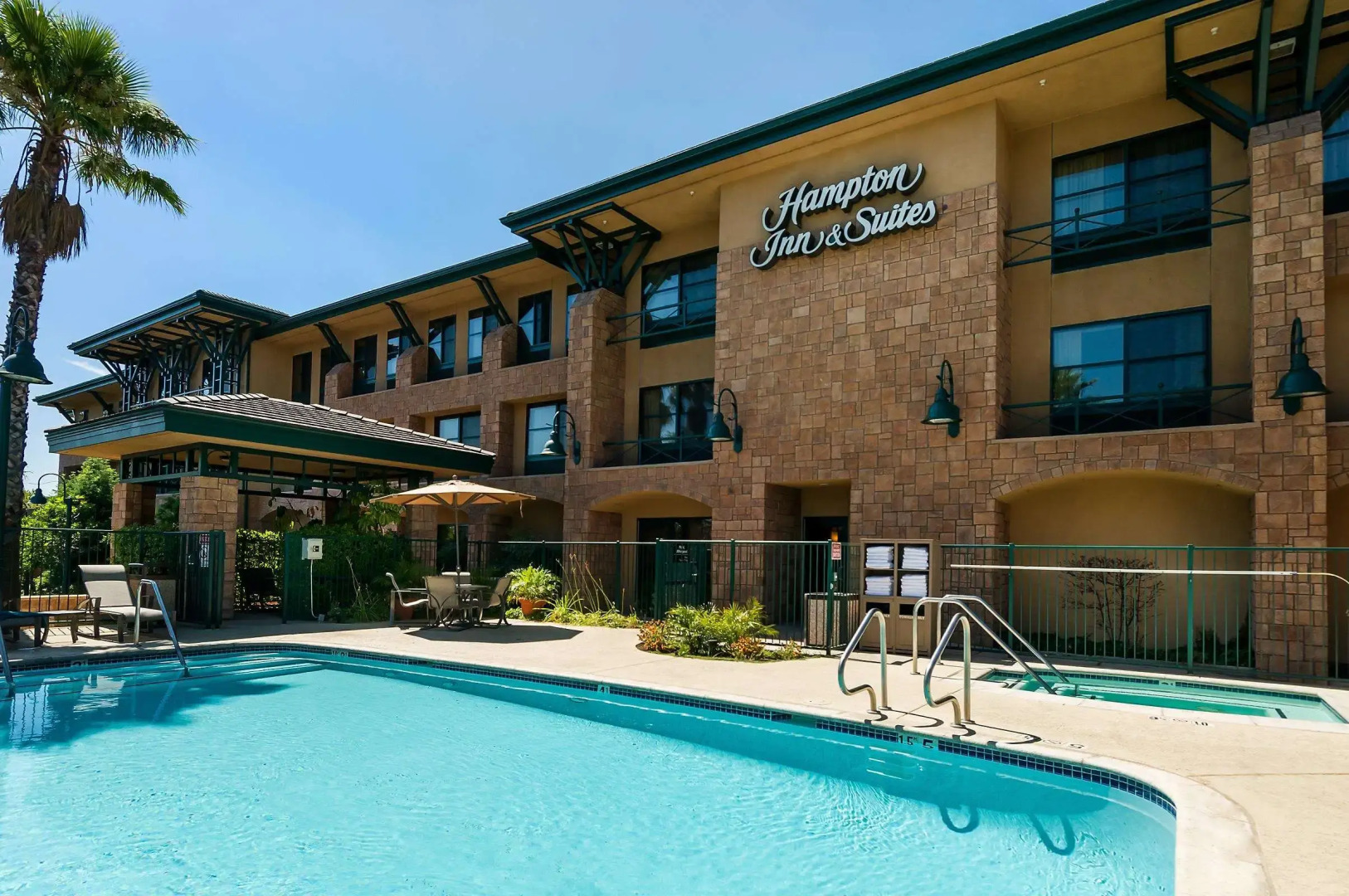 Hampton Inn & Suites Agoura Hills