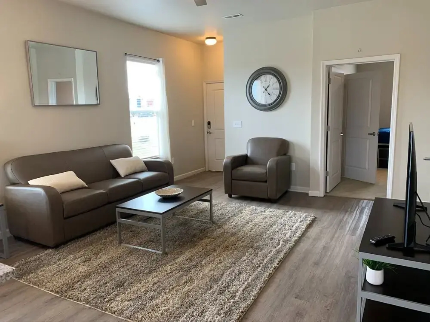 4BR Comfort House With Modern Amenities
